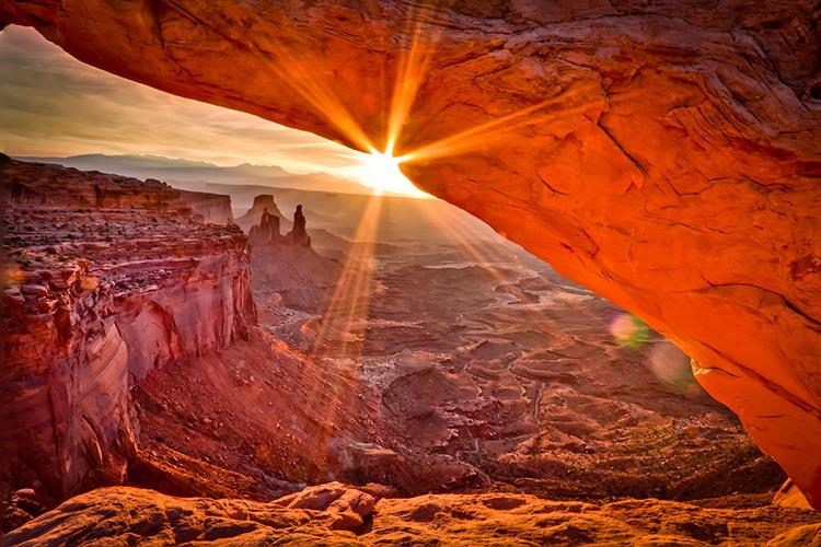 Sunrise At The Mesa Arch In Utah