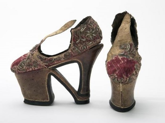 History-of-Shoes-Renaissance.jpg