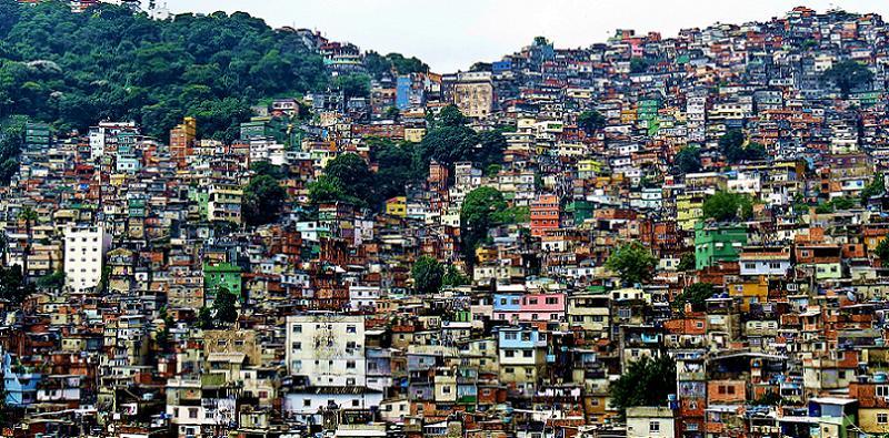 Favela-longshot.jpg