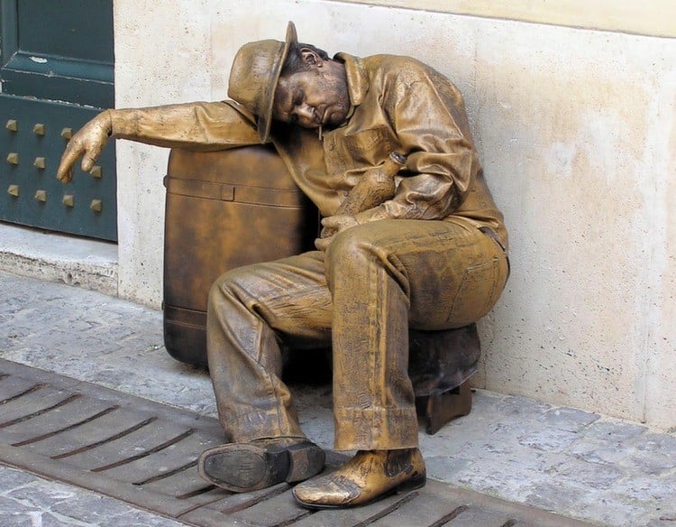 Living Statues Sleep
