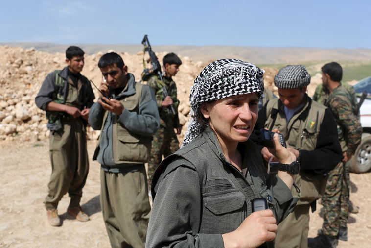 Female ISIS Fighters Preparing