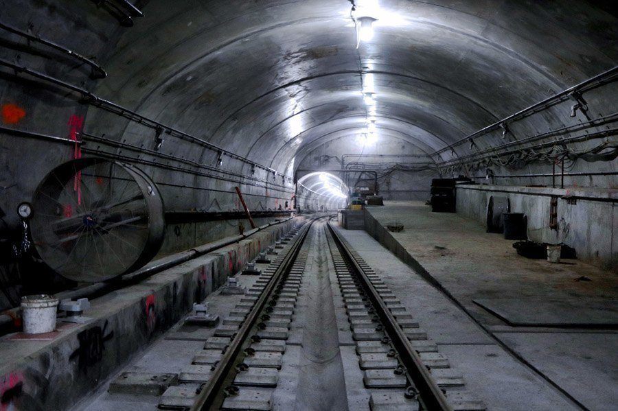 new york subway tline tunnel