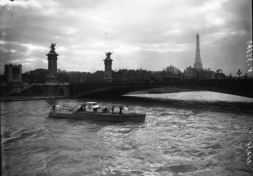 1920s Paris River Seine