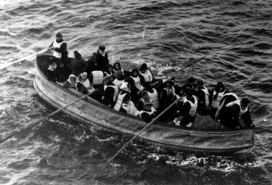 Titanic Survivors Lifeboat